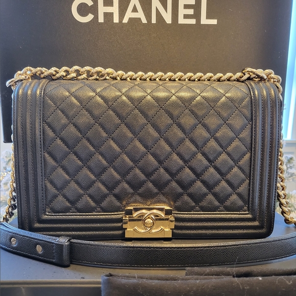 🚫Sold on Ⓜ️🚫Authentic Channel new medium boy bag - Picture 1 of 14